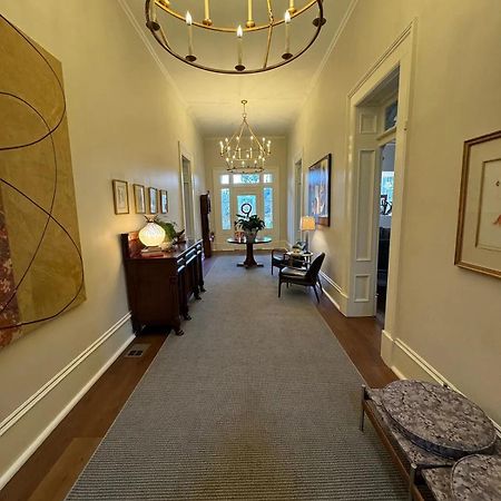 Captain Jacks Guest House 브룩헤븐 외부 사진